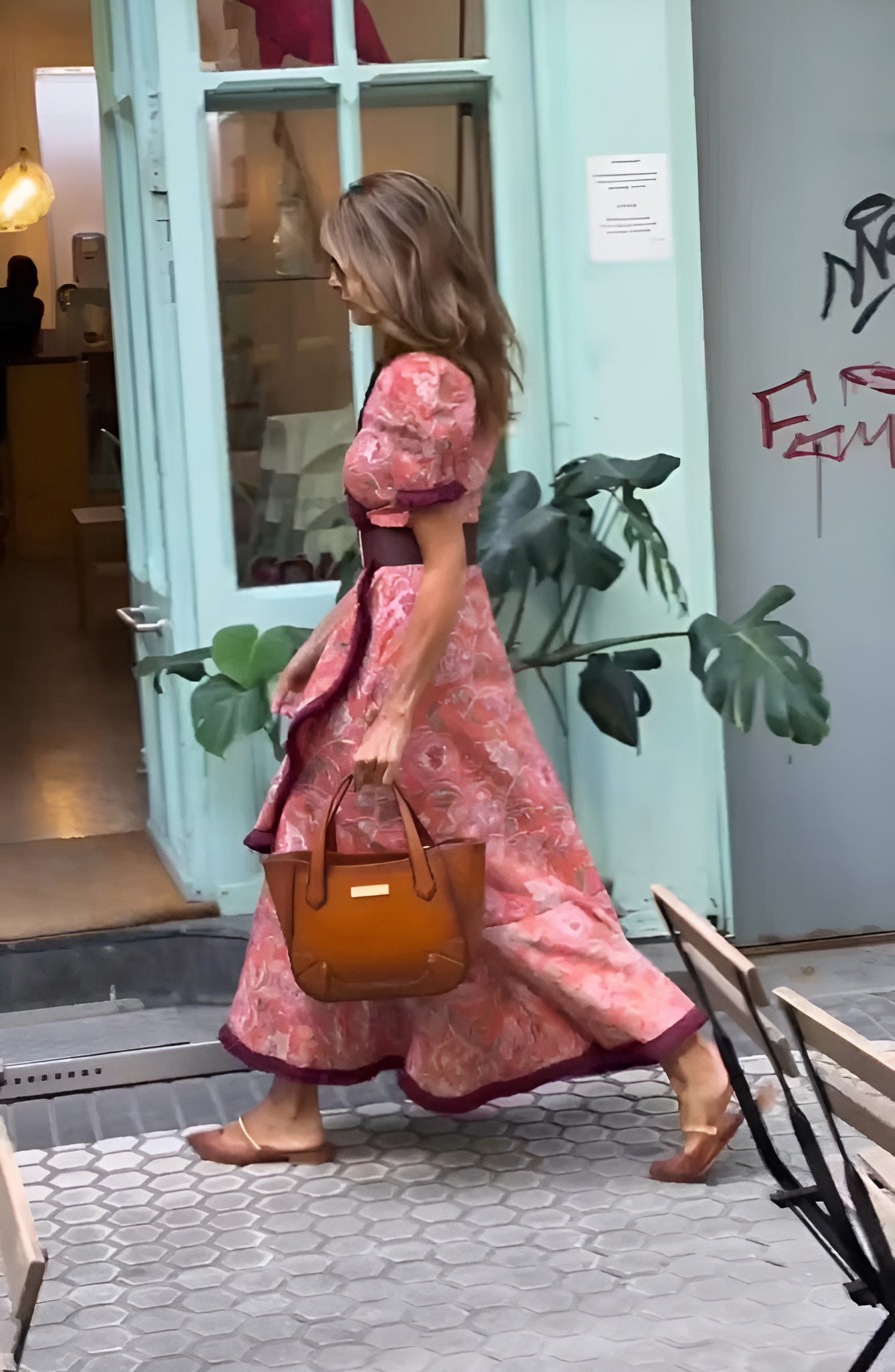 ANA | VESTIDO ELEGANTE LARGO ROSA CON MANGAS CORTAS