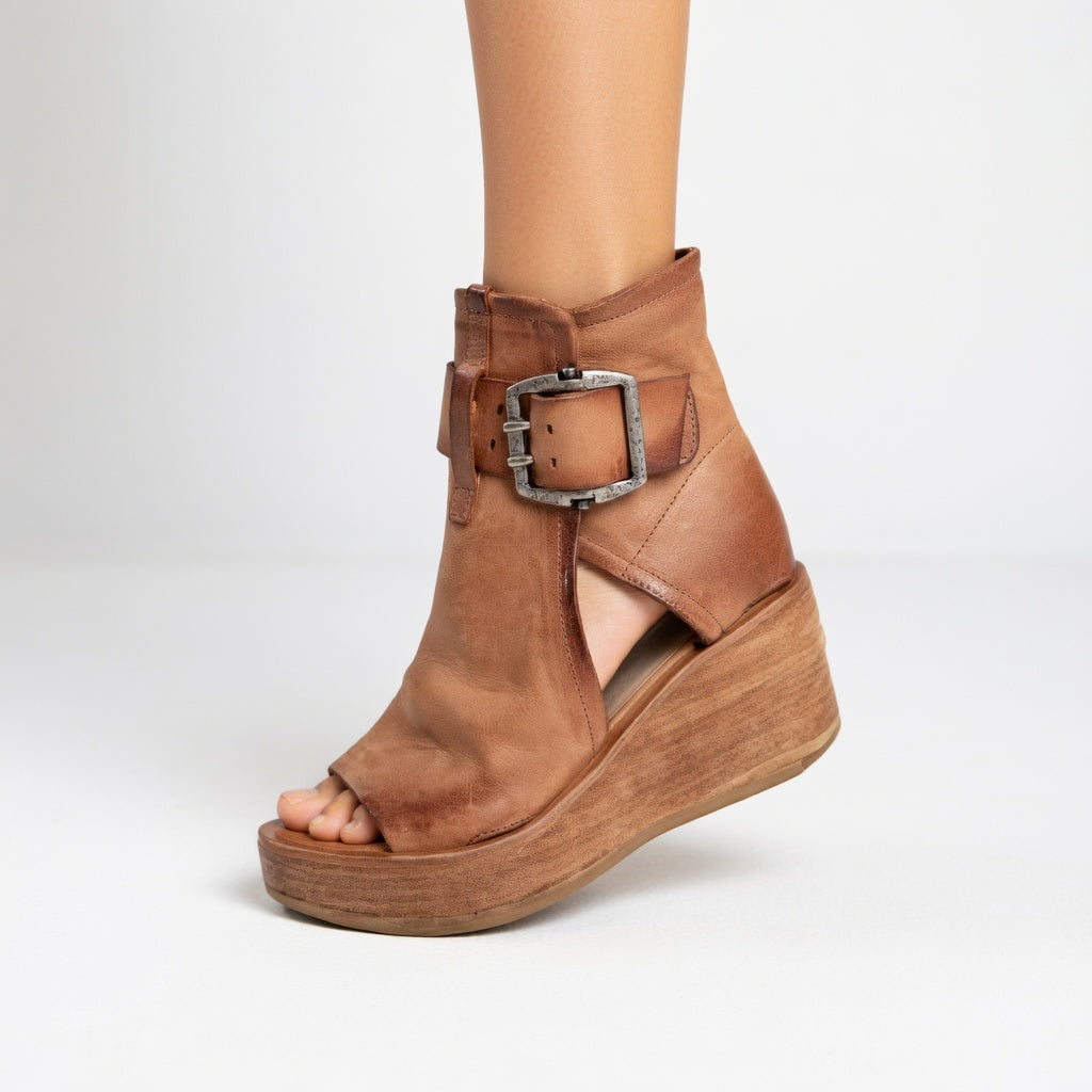 CELESTE™ | BOTINES ABIERTOS CON CUÑA DE DISEÑO MODERNO