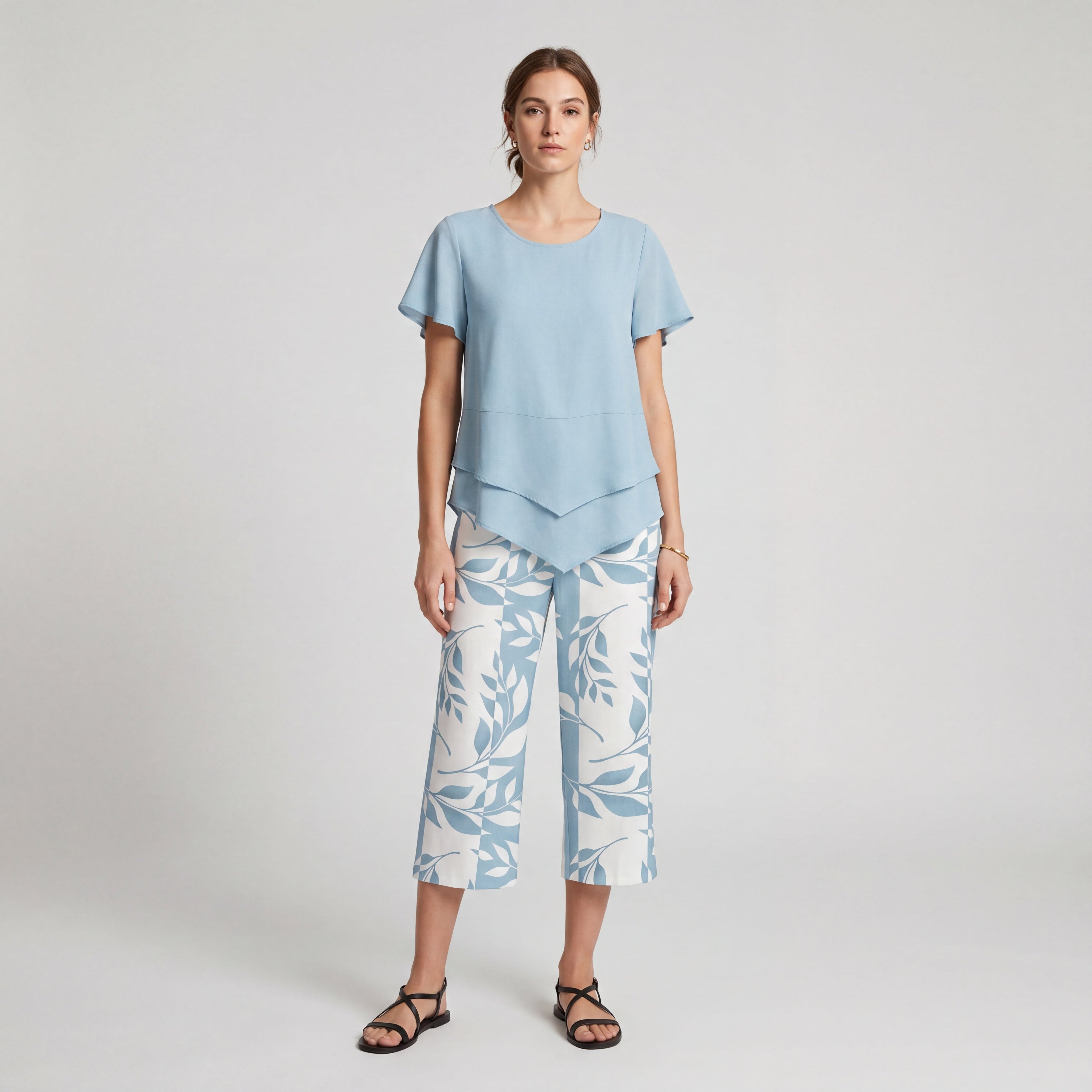 LOLA | CONJUNTO CON CAMISA DE CUELLO REDONDO Y PANTALONES EXTRA-ANCHOS