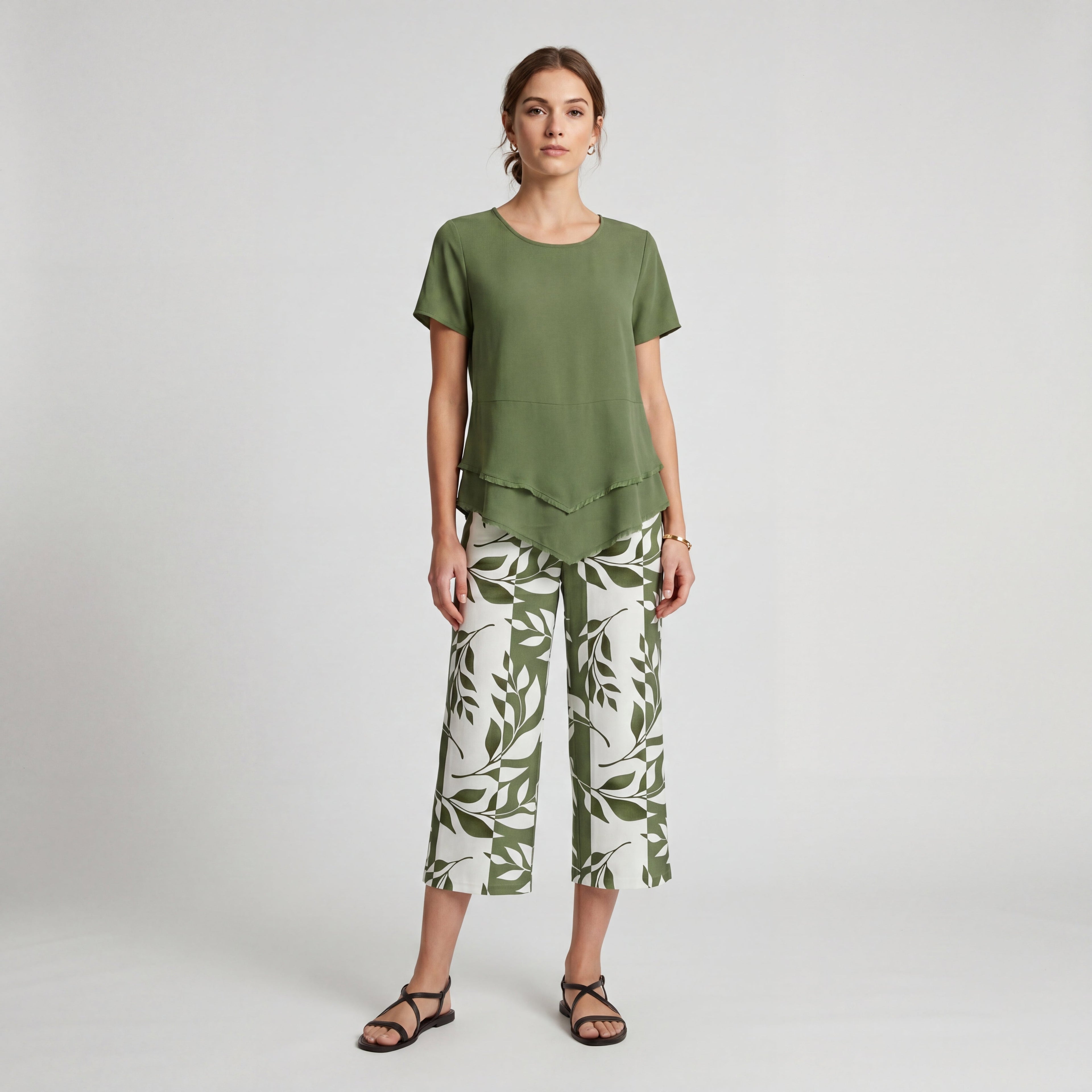 LOLA | CONJUNTO CON CAMISA DE CUELLO REDONDO Y PANTALONES EXTRA-ANCHOS