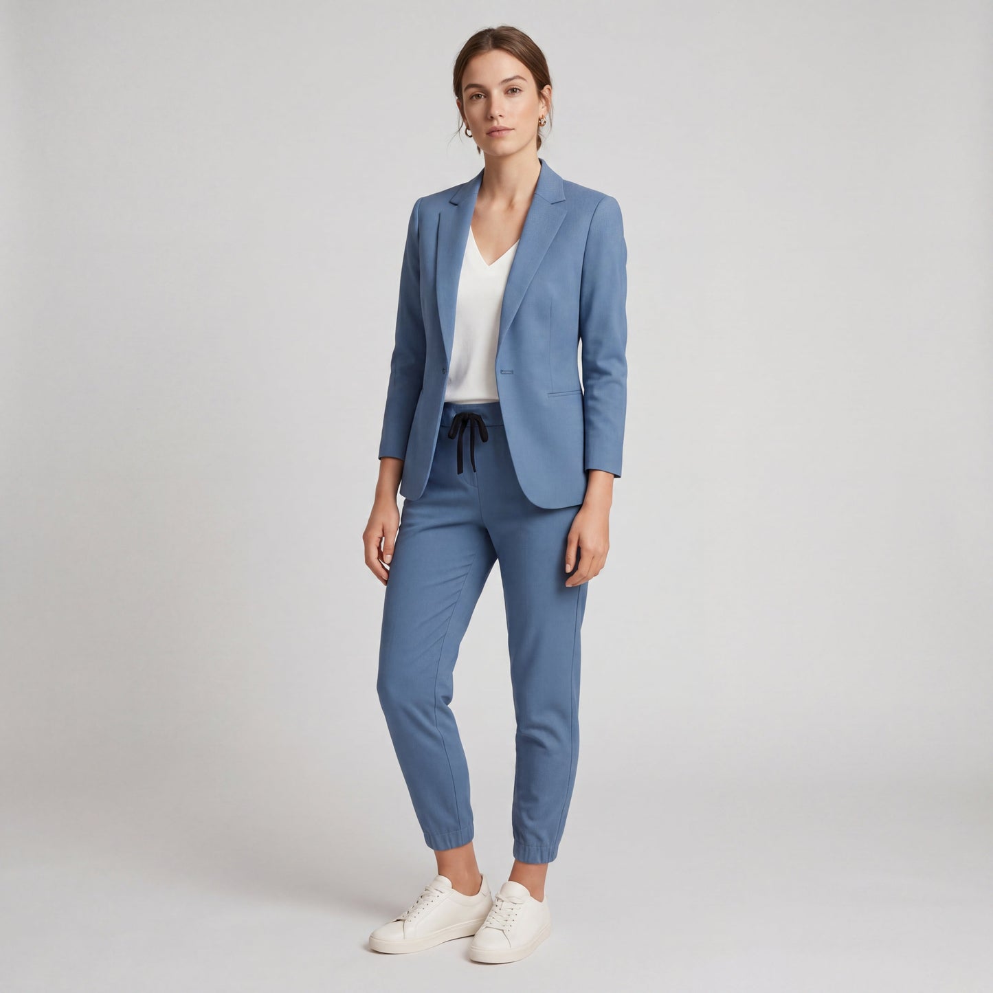 BEATRIZ | ELEGANCIA MODERNA EN UN TRAJE CÓMODO