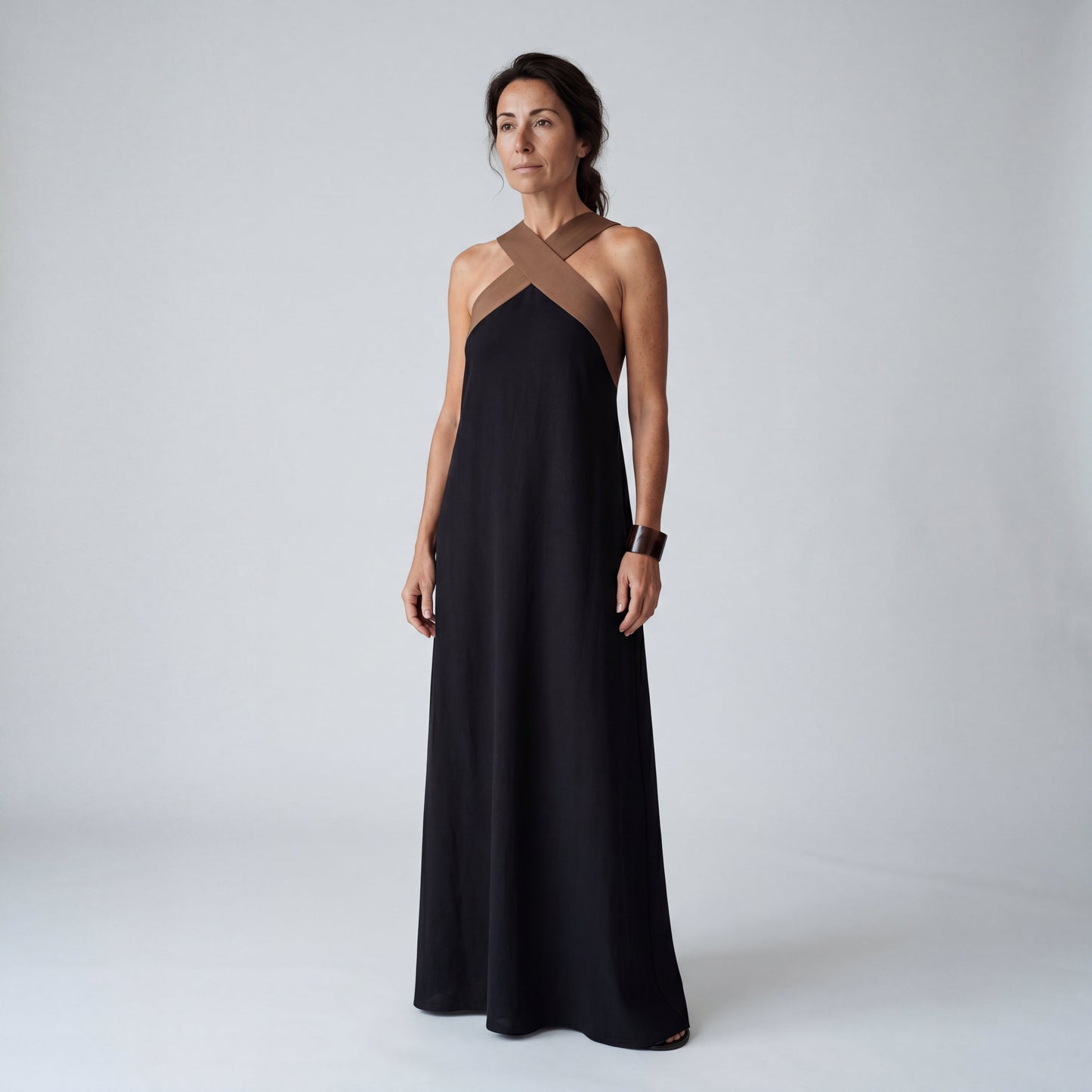 DESIRE | VESTIDO CON CORTE CRUZADO