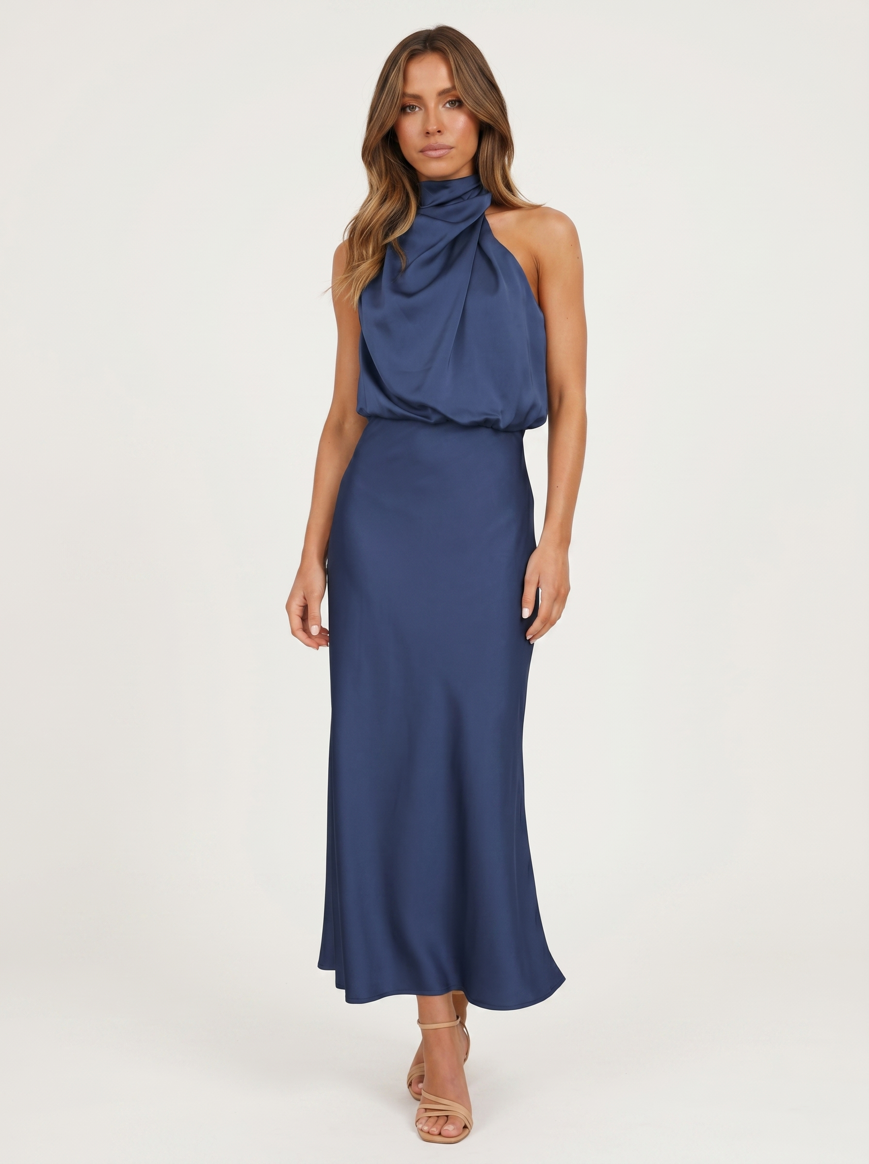 Carmina | Vestido largo con cuello halter