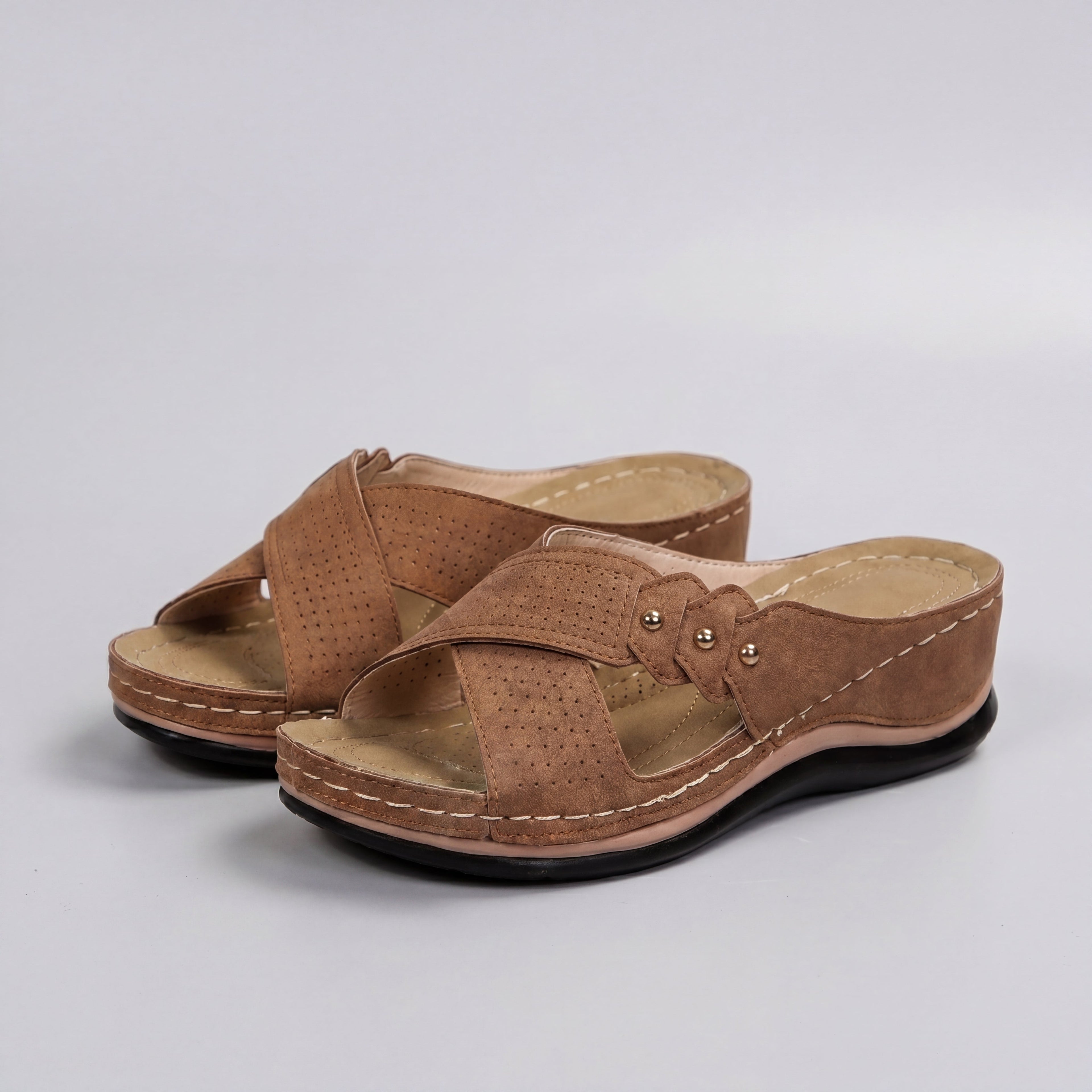 CORA™ | SANDALIAS LIGERAS CON TACÓN EN CUÑA PARA UNA COMODIDAD ESTABLE