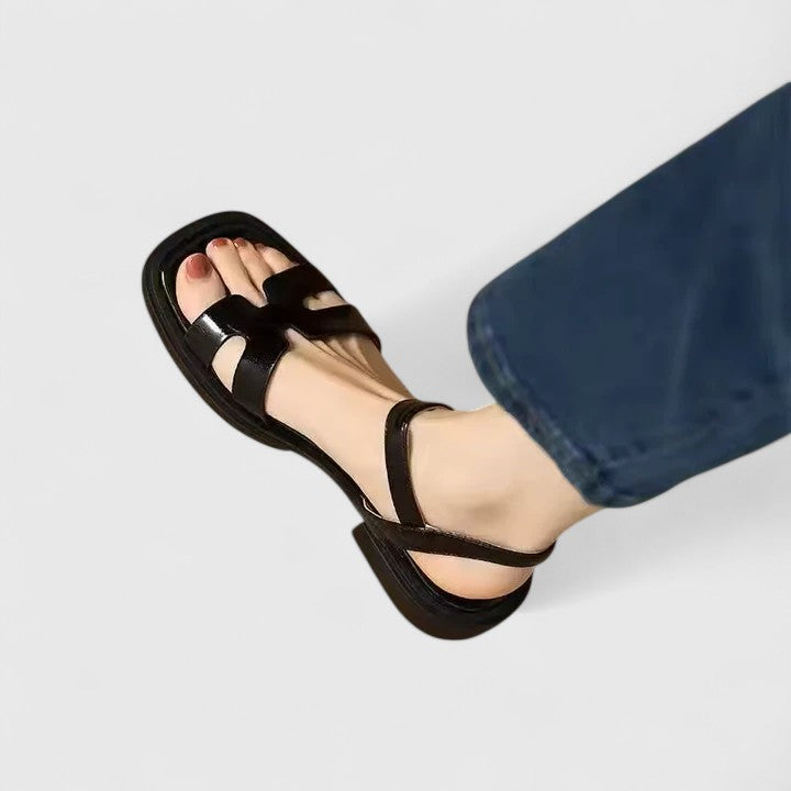 VERA | SANDALIAS PLANAS ELEGANTES