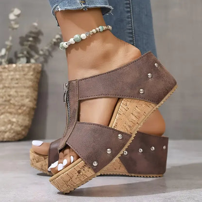 GIGI | SANDALIAS DE CUÑA CON MUCHO ESTILO